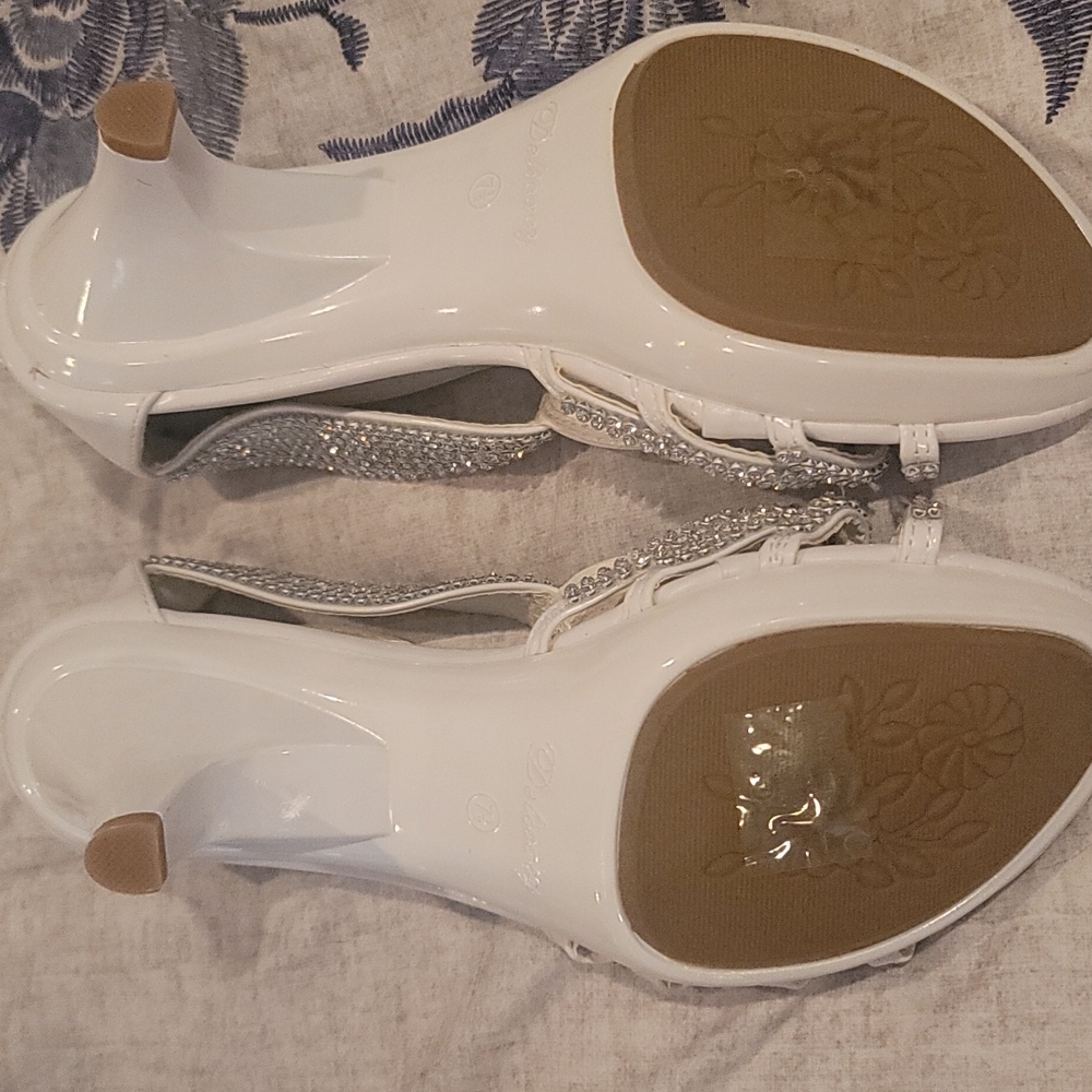 Sandals - Picture 2 of 2
